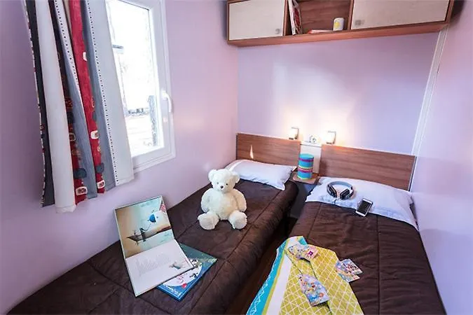 Mobil 2 4 à 6 Personne En 4 étoiles Camping *